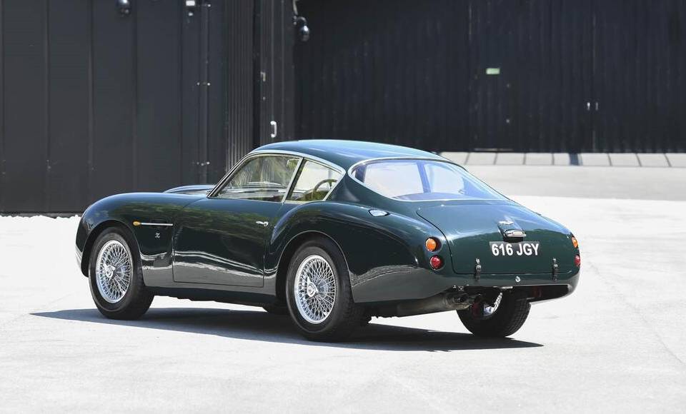 Image 4/28 of Aston Martin DB 4 GT Zagato (1961)