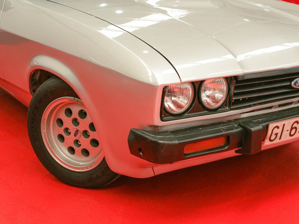 Image 2/34 of Ford Capri 2,8i (1981)