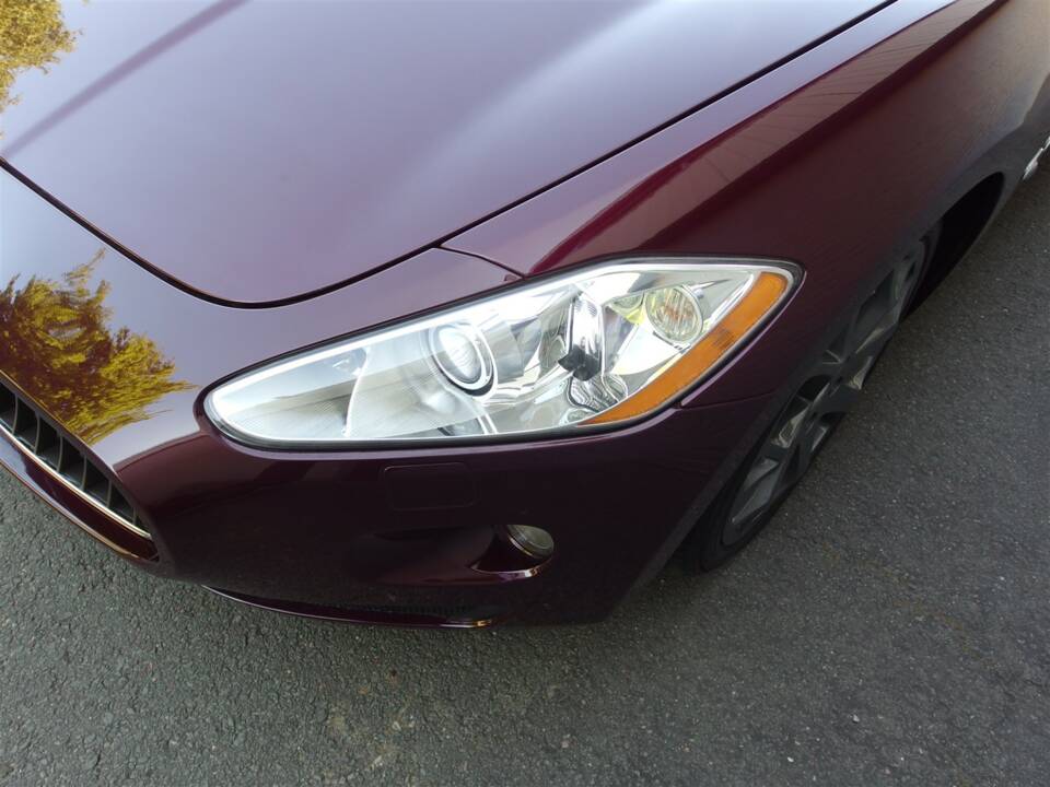 Image 42/98 of Maserati GranTurismo 4.2 (2008)