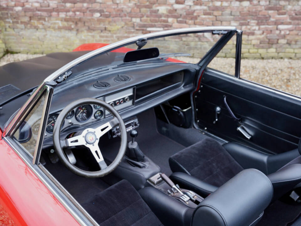 Imagen 44/50 de FIAT 124 Sport Spider (1973)