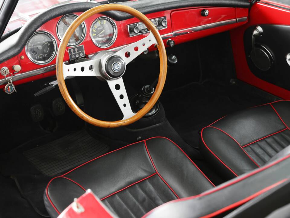 Image 26/50 of Alfa Romeo Giulietta Spider (1962)
