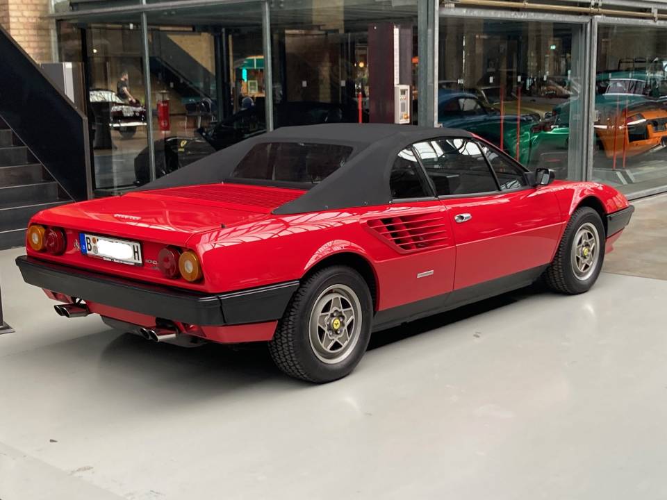 Image 16/18 de Ferrari Mondial Quattrovalvole (1984)
