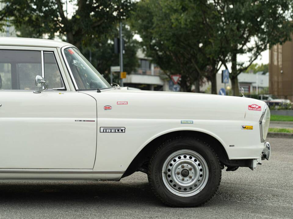 Imagen 20/50 de Mercedes-Benz 220 S (1967)