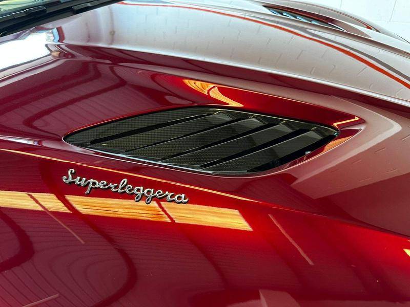 Afbeelding 5/50 van Aston Martin DBS Superleggera Volante (2020)