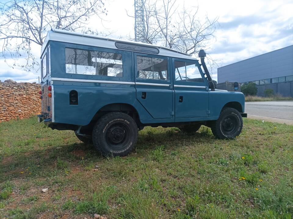 Image 5/20 of Land Rover 109 (1980)