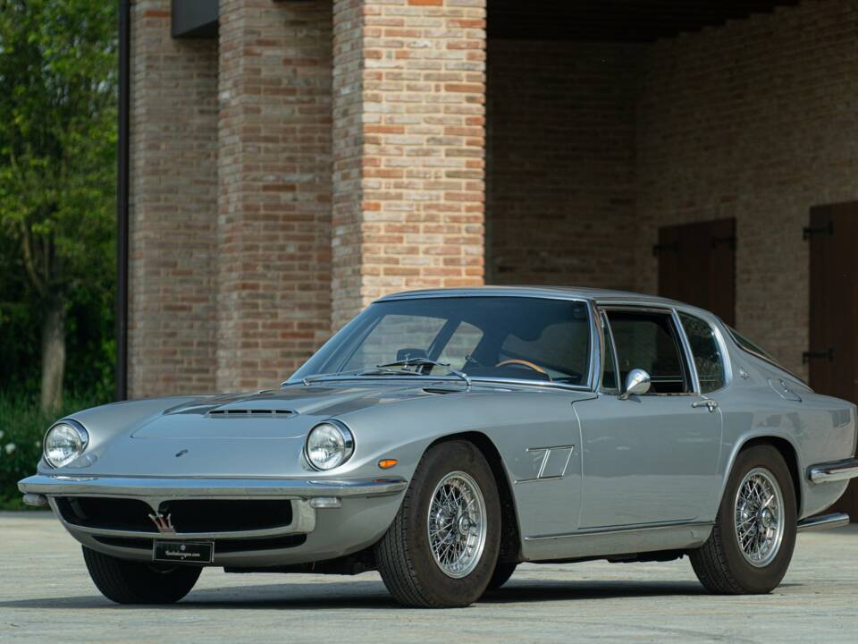 Image 15/50 de Maserati Mistral 4000 (1968)