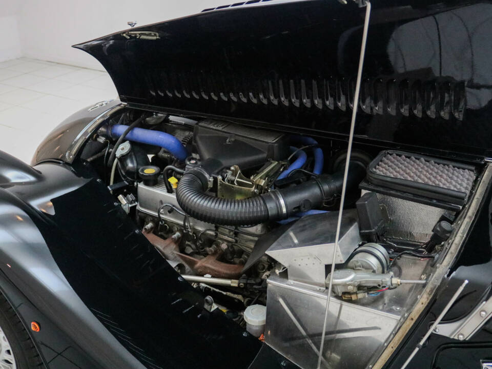Image 10/18 of Morgan Plus 8 (2003)