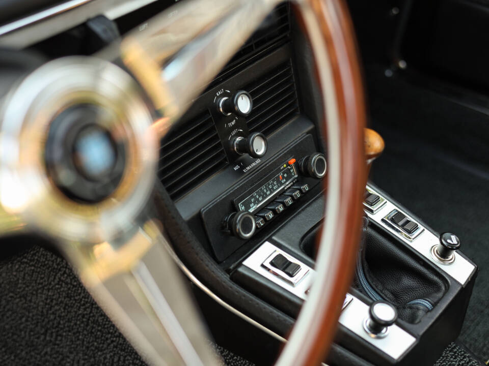 Bild 22/94 von BMW 3.0 CSi (1975)