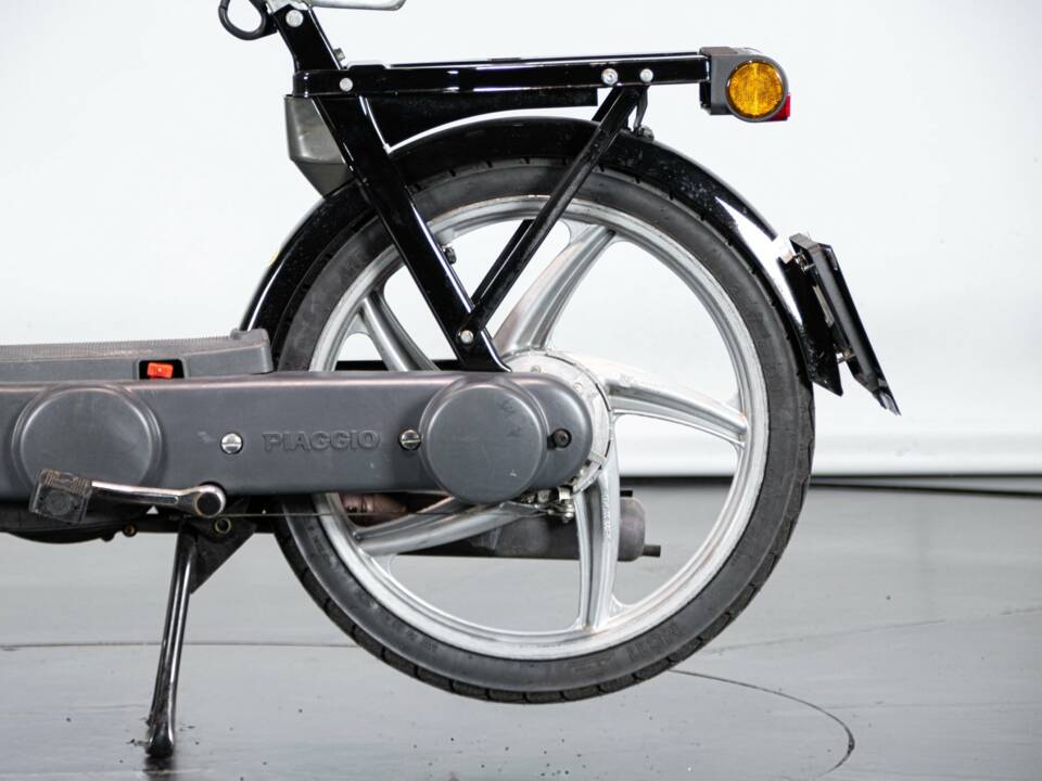 Bild 22/49 von Piaggio DUMMY (2002)