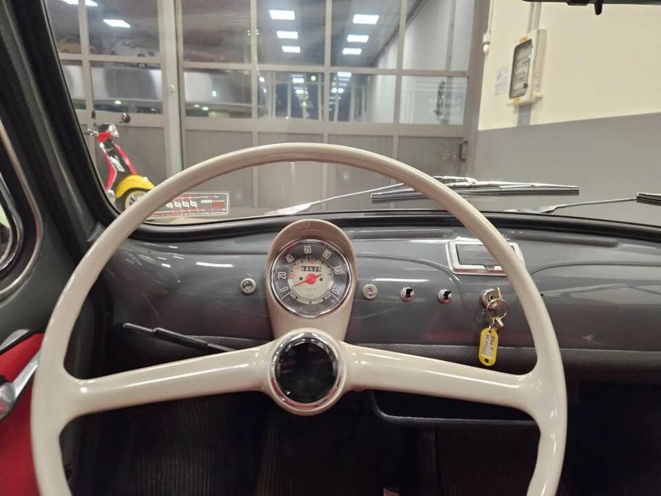 Image 13/15 of FIAT 500 F (1965)
