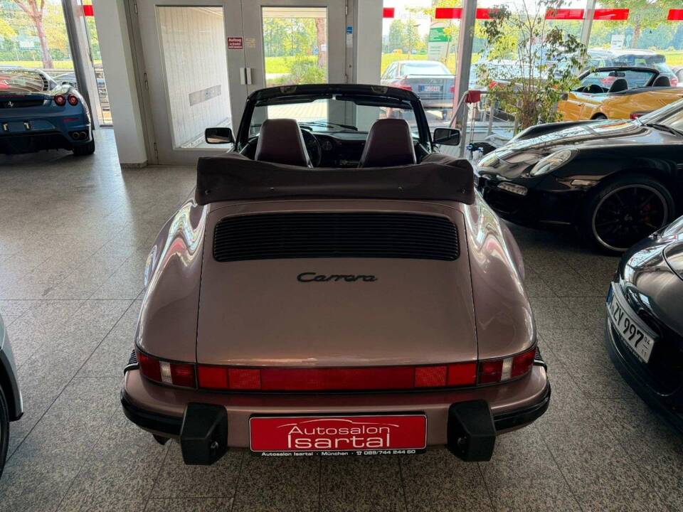 Afbeelding 17/41 van Porsche 911 Carrera 3.2 (WTL) (1987)