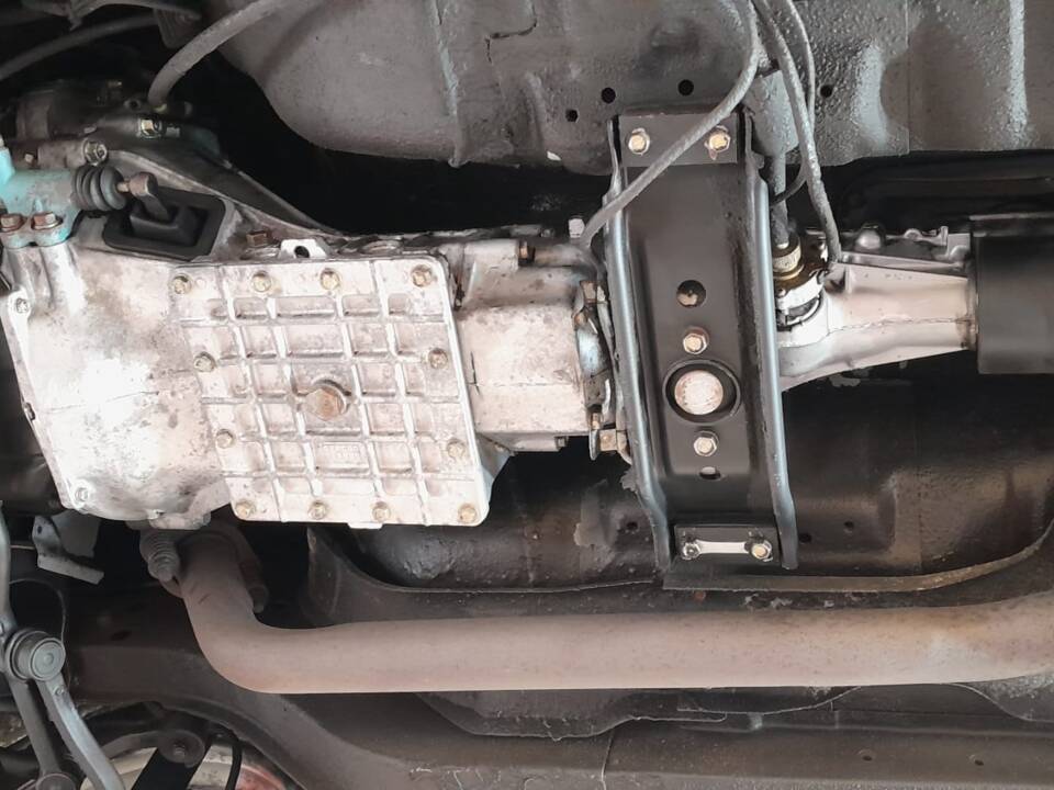 Image 45/55 of Mitsubishi Starion (1989)