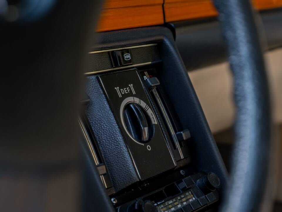 Bild 41/105 von Mercedes-Benz 280 S (1972)