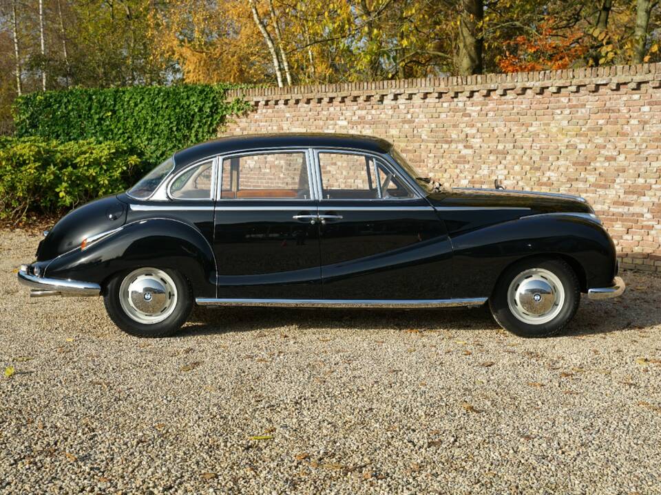Afbeelding 19/50 van BMW 502 - 3.2 Litre (1958)