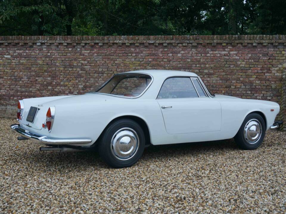 Image 12/50 of Lancia Flaminia GT 2.5 3C Touring (1964)
