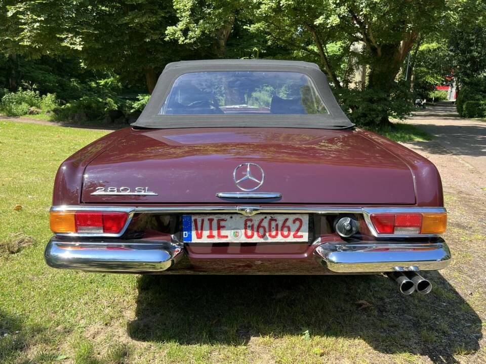 Image 59/59 of Mercedes-Benz 280 SL (1971)