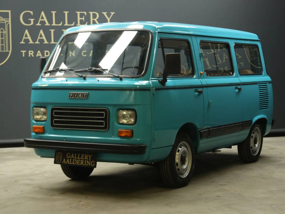 Image 14/50 of FIAT 900E (1980)