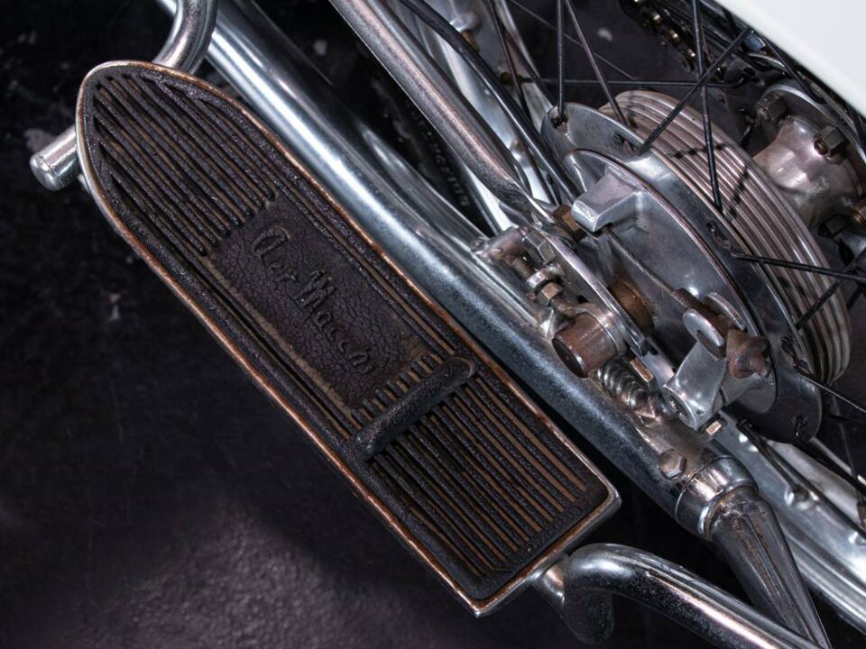 Image 37/50 of Aermacchi Zeffiro 125 (1956)