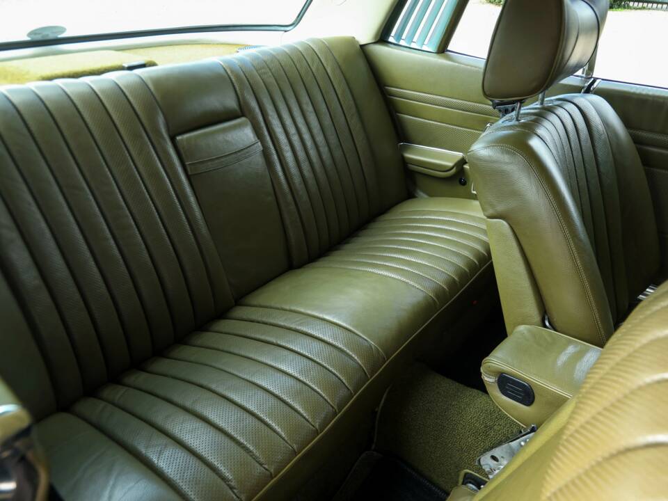 Image 35/50 de Mercedes-Benz 280 SLC (1976)