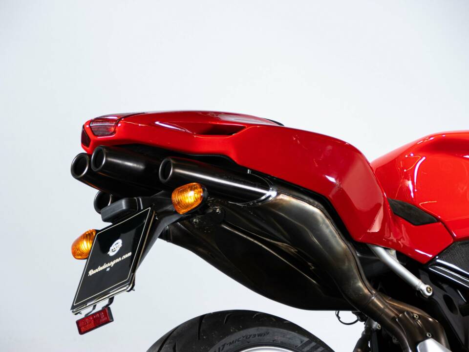 Image 11/50 de MV Agusta DUMMY (2004)