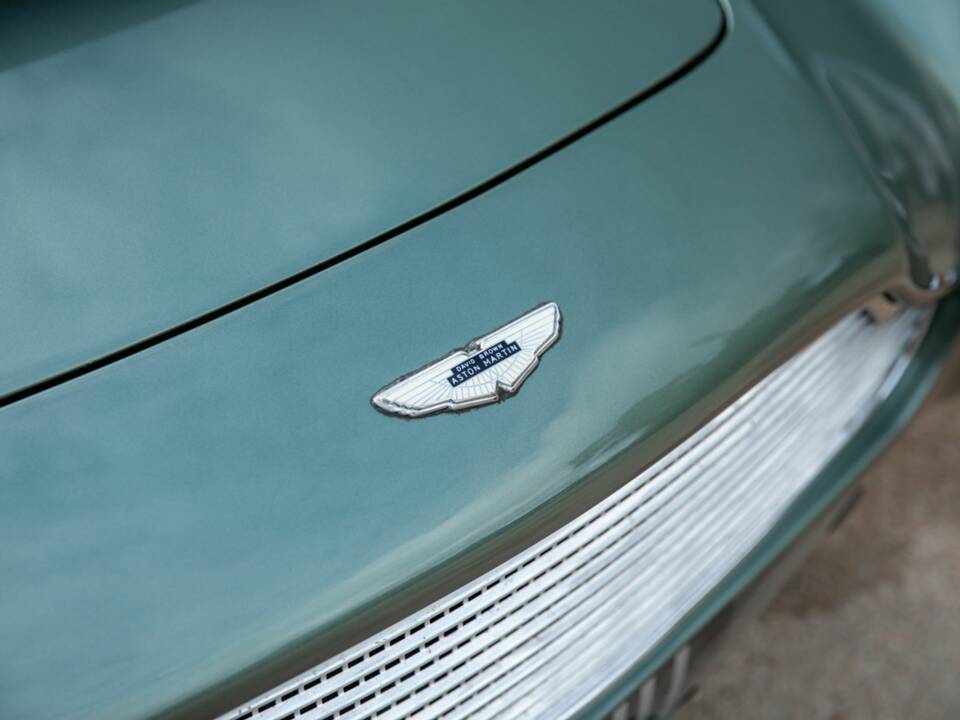 Image 25/48 de Aston Martin DB 4 GT (1961)