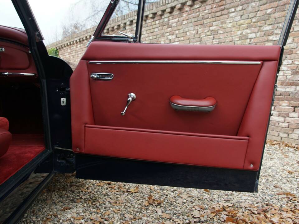 Image 28/50 of Jaguar XK 150 3.4 S FHC (1959)