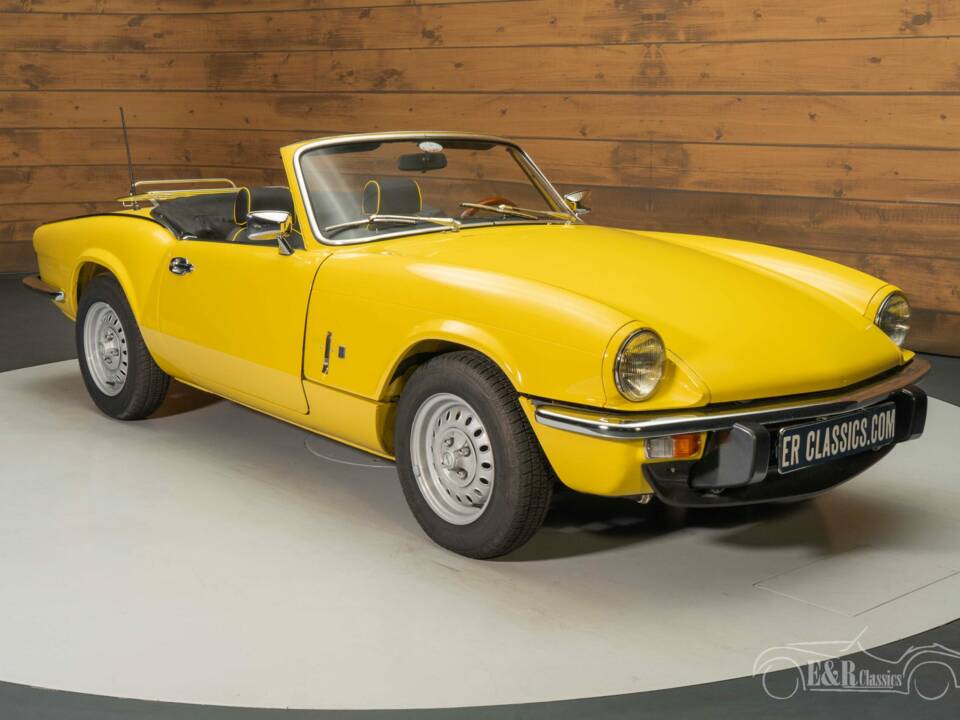 Image 3/8 of Triumph Spitfire 1500 (1975)