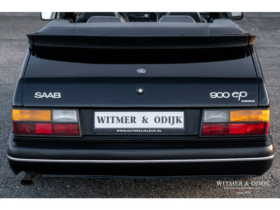 Image 16/25 of Saab 900 Turbo (1991)