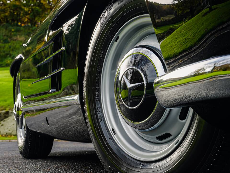 Bild 13/81 von Mercedes-Benz 300 SL Roadster (1959)