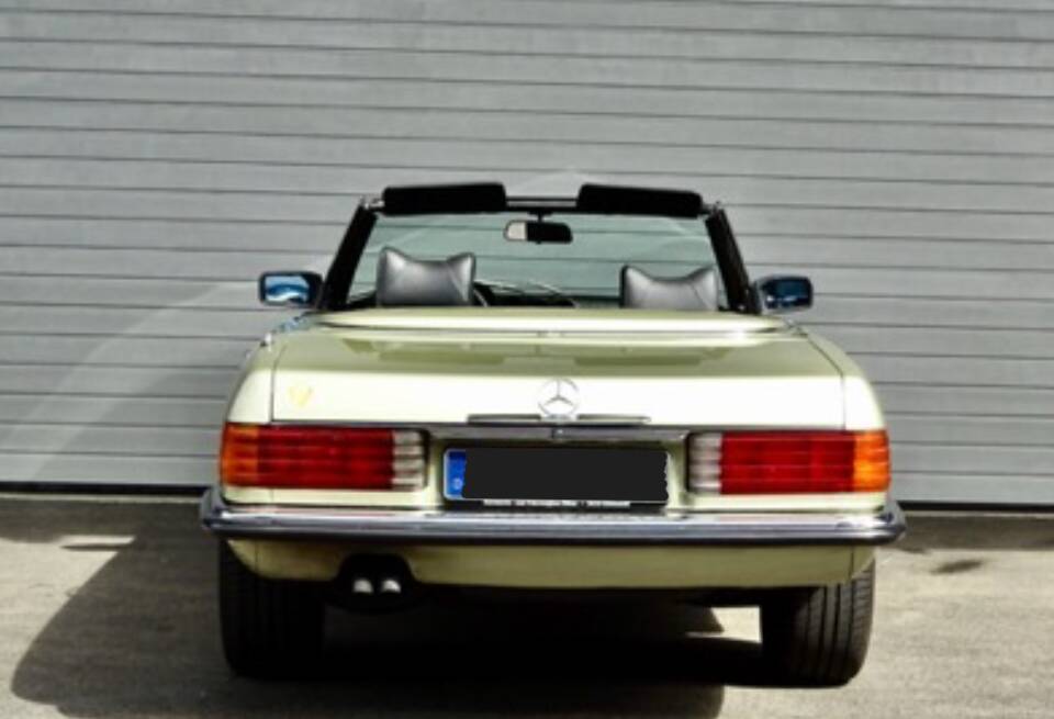 Image 4/7 de Mercedes-Benz 280 SL (1979)