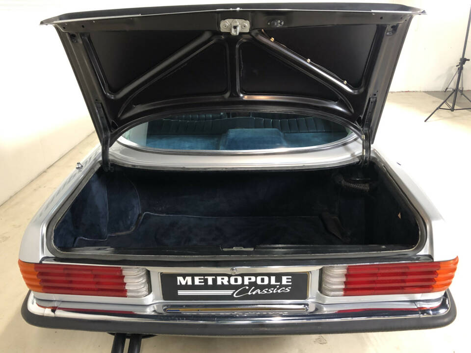 Bild 17/26 von Mercedes-Benz 450 SLC 5,0 (1978)