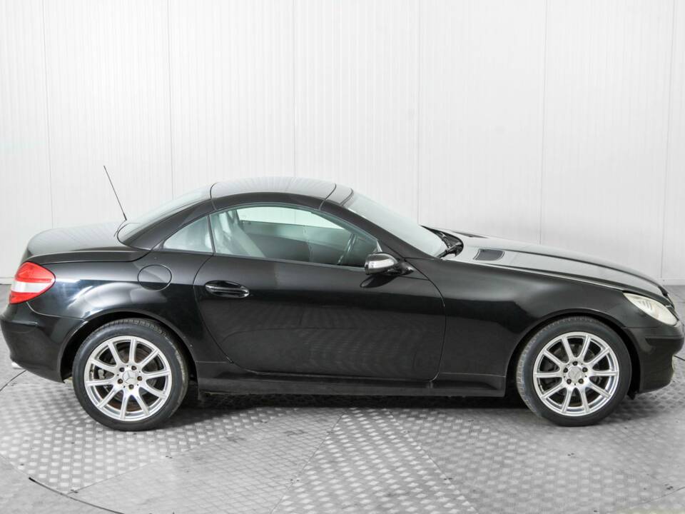 Bild 50/50 von Mercedes-Benz SLK 280 (2005)