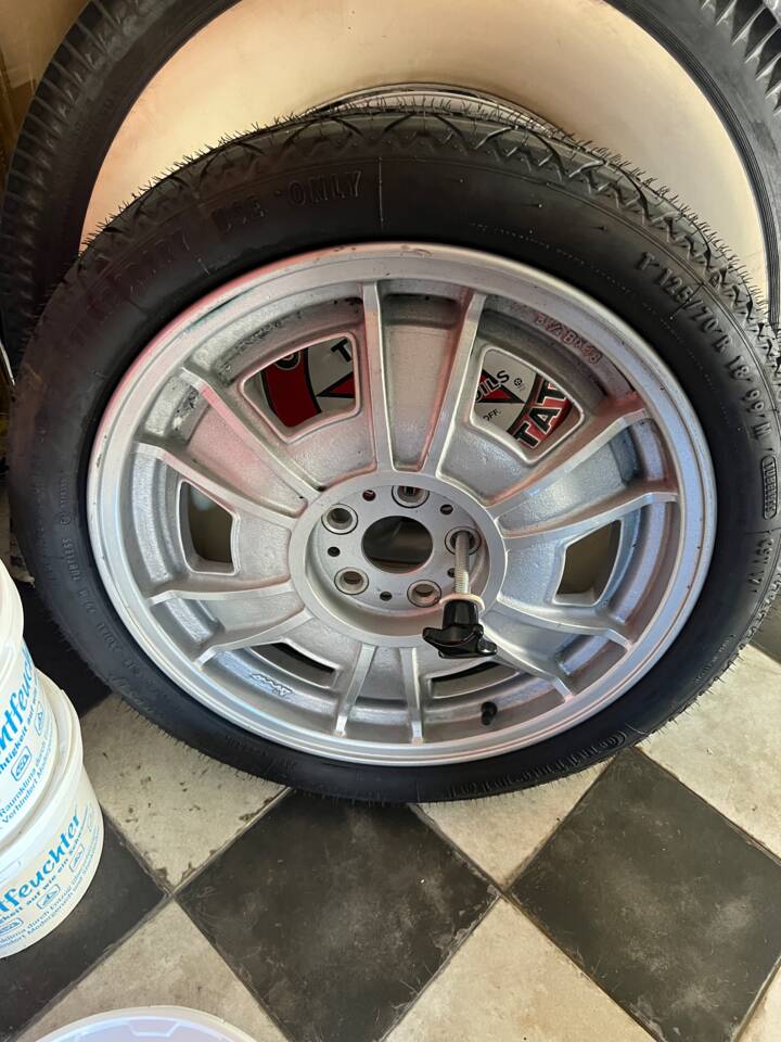 Image 31/114 de Ferrari 308 GTS Quattrovalvole (1985)