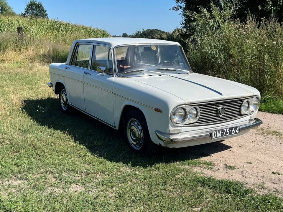 Image 3/8 of Lancia Fulvia (1970)