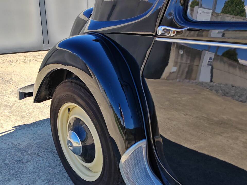 Image 23/47 of Citroën Traction Avant 11 B (1955)