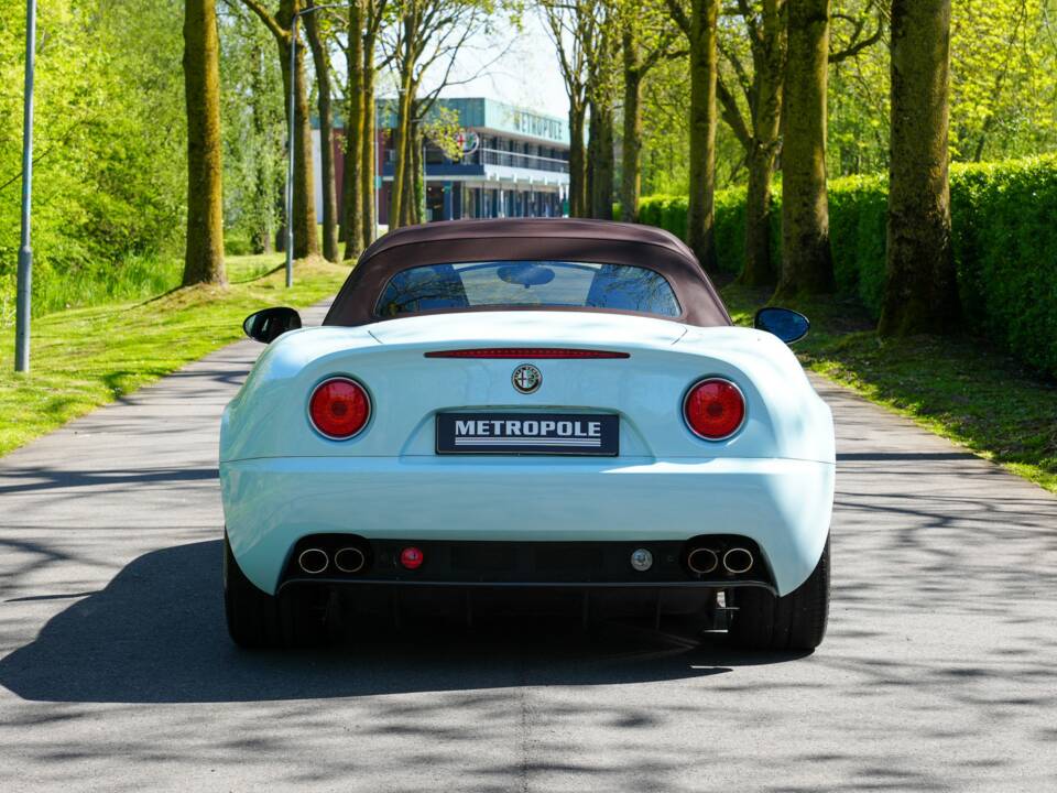 Image 15/40 of Alfa Romeo 8C Spider (2009)