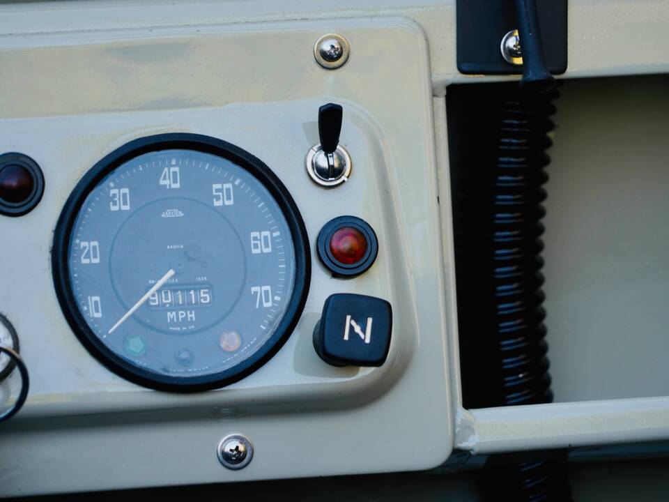 Bild 53/100 von Land Rover 88 (1968)