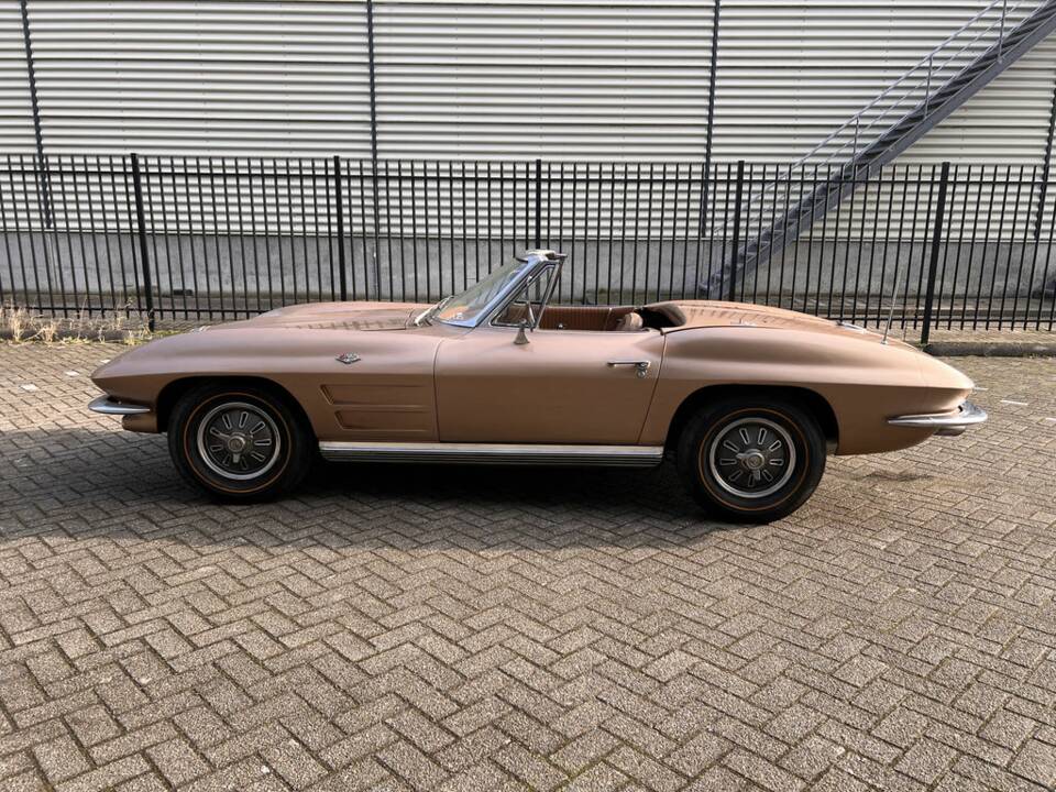Bild 5/8 von Chevrolet Corvette Sting Ray Convertible (1964)