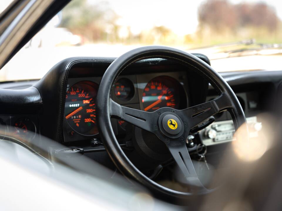 Bild 49/84 von Ferrari 512 BBi (1982)