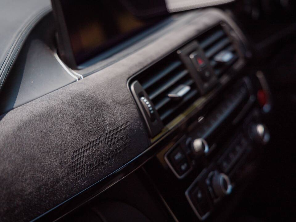 Image 26/37 of BMW M3 (2019)