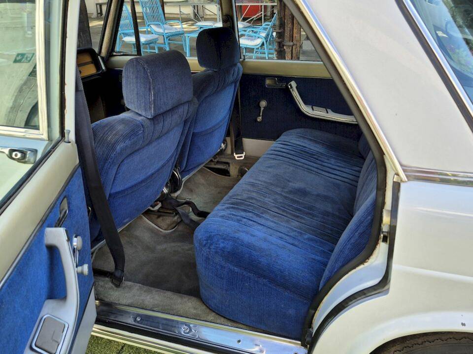 Bild 29/59 von Lancia 2000 Iniezione (1972)