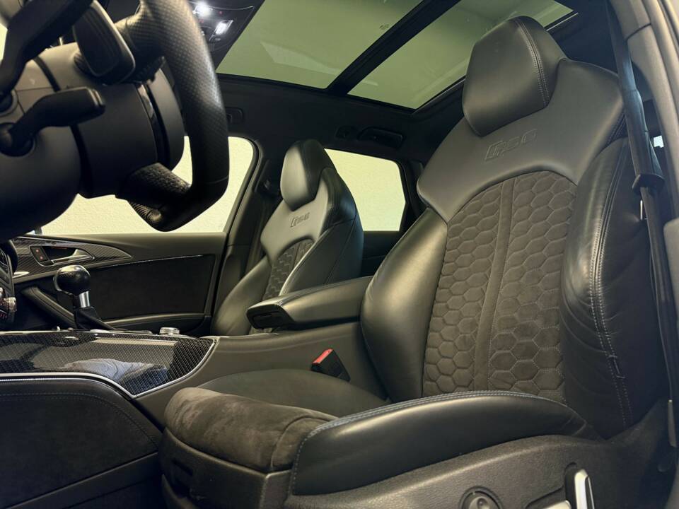 Bild 17/28 von Audi RS6 Avant Performance (2017)