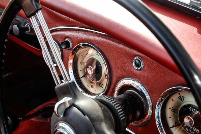 Image 26/32 de Austin-Healey 100/6 (BN4) (1957)