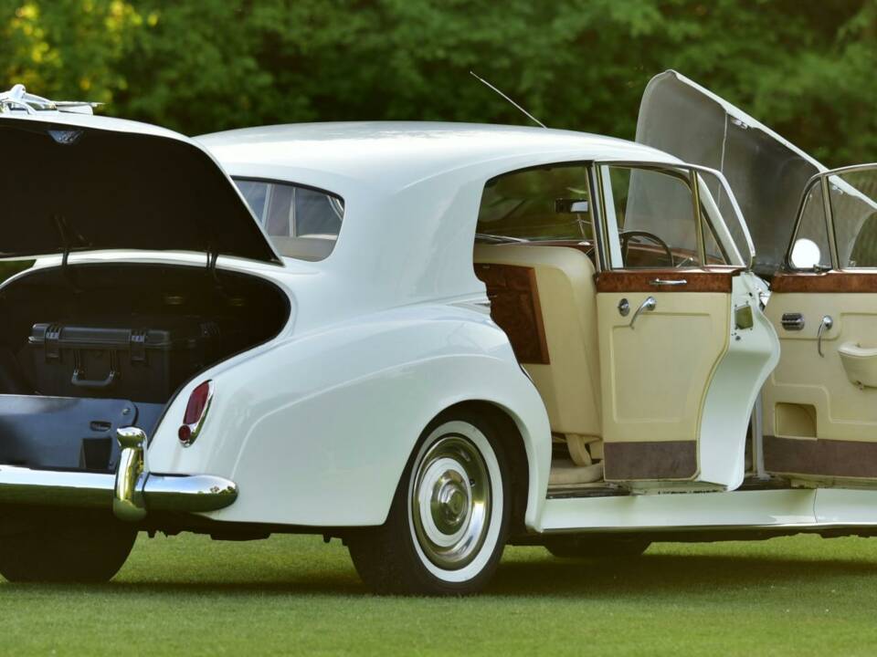 Bild 42/50 von Bentley S 2 (1961)