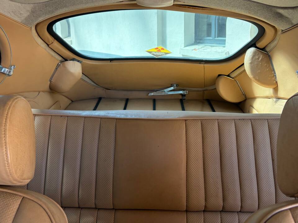 Image 49/81 de Jaguar Type E (2+2) (1969)