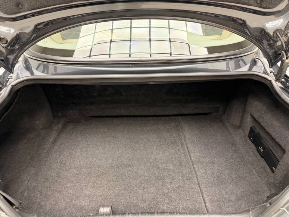 Immagine 21/21 di Jaguar XK8 4.2 (2004)