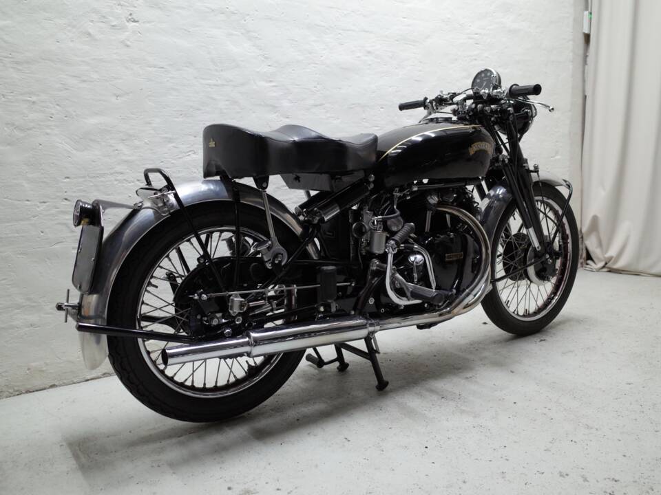 Immagine 18/36 di Vincent Black Shadow C (1951)