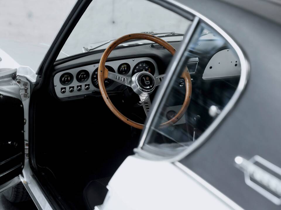 Bild 19/50 von FIAT 850 Racer Convertibile Bertone (1970)