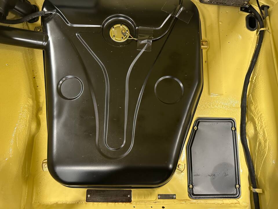 Image 38/101 of Porsche 356 B 1600 (1963)