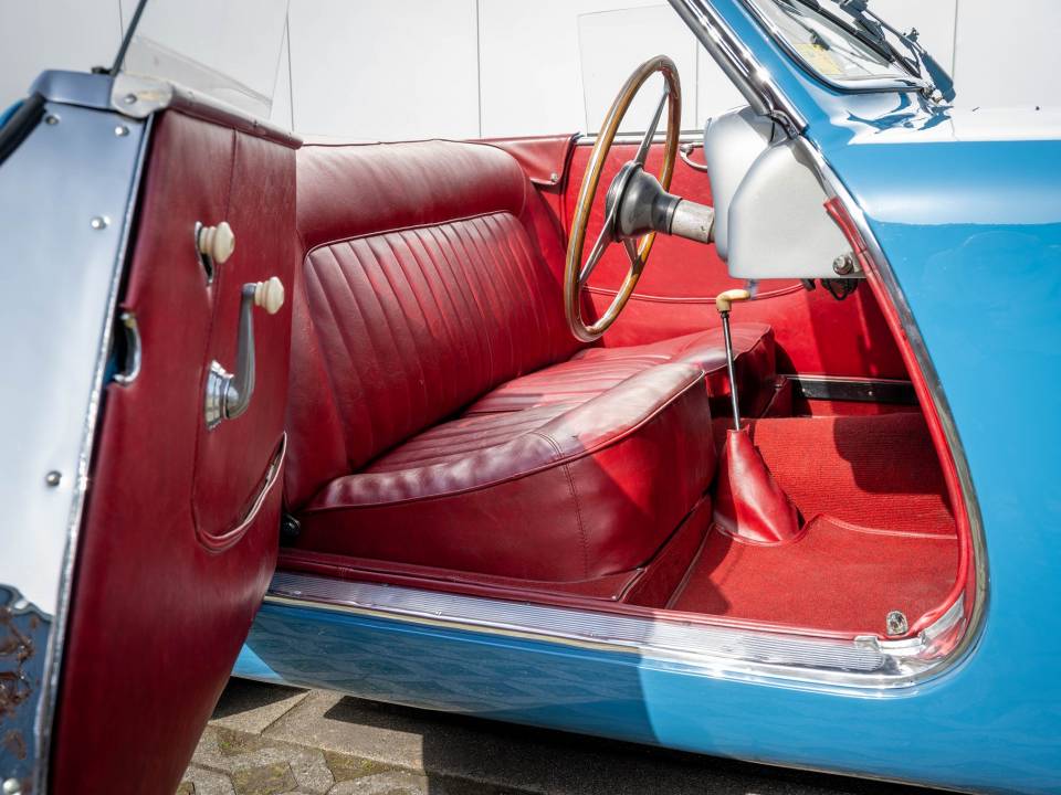 Image 38/50 of Pegaso Z-102 (1955)